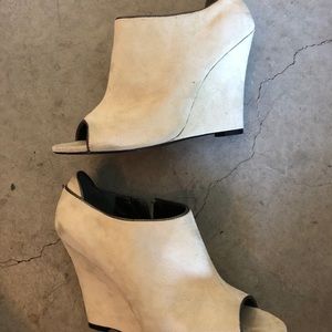 Mina New York wedge booties in light cream color